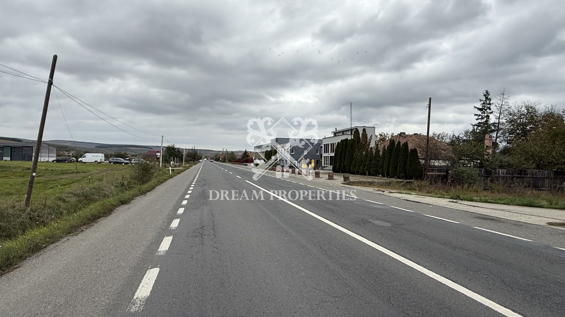 Oportunitate investiție! Teren intravilan, 9300 mp, front la DN, Iclod - Poză 3