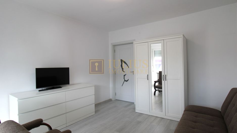 50 de metri de UMFT,  2 camere, centrala proprie. - Poză 12