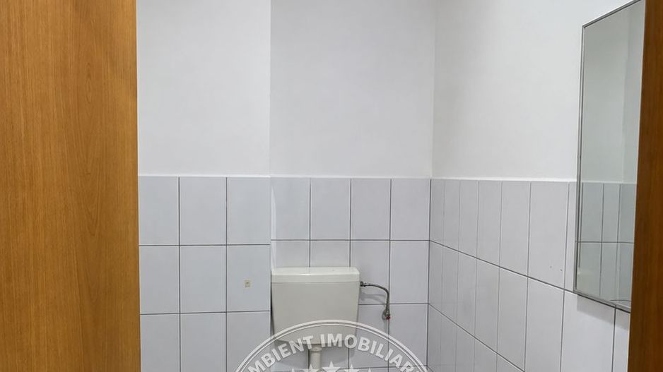 DE INCHIRIAT - SPAȚIU COMERCIAL 220 mp, TRAFIC INTENS, VASLUI - zona CENTRALA; - Poză 9
