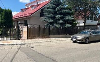 Casă cu teren de 800 mp, intravilan Iași – deschidere 18 ml la stradă principală - Poză 1