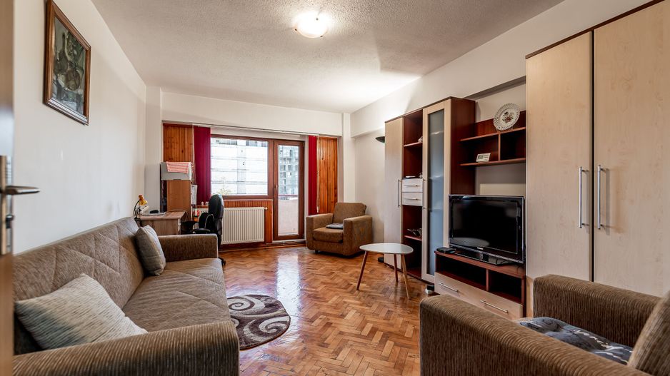 Apartament 3 camere, etaj 1,  zona Băncilor / Podgoria - Poză 4