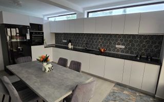 Casă De Închiriat  | Ideală Pentru Locuință Sau Afaceri - Poză 3