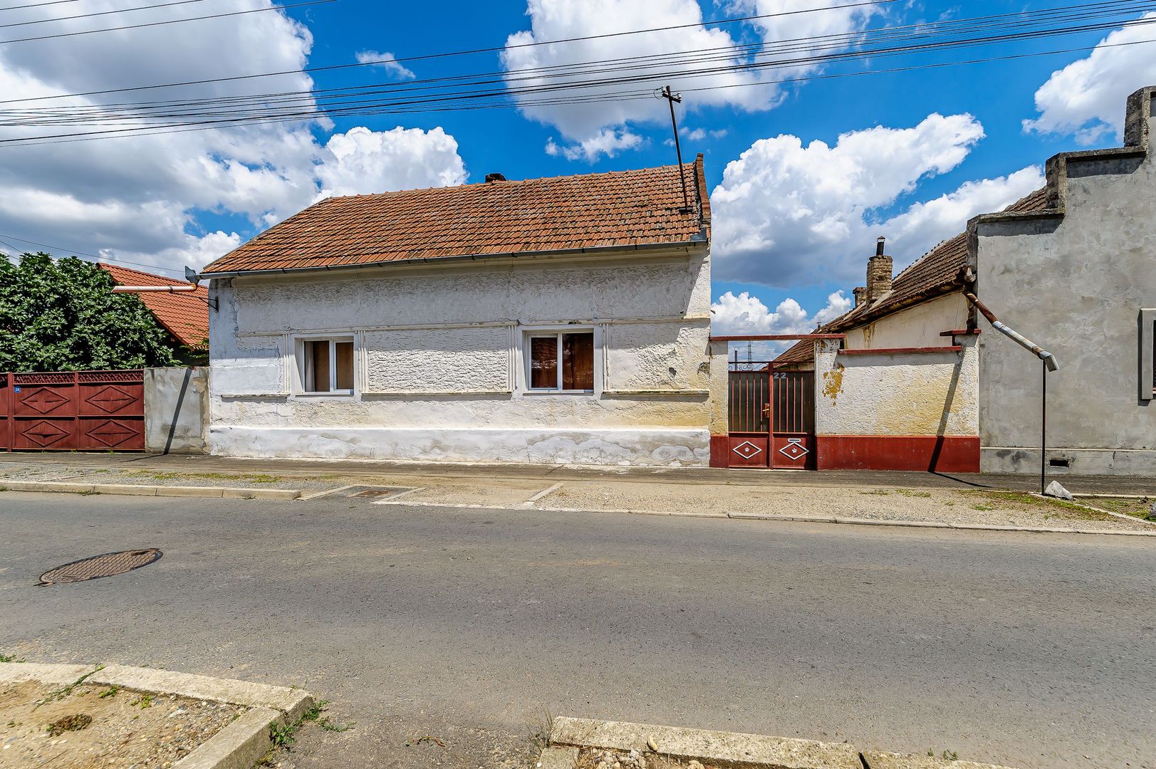 Ofertă rară! Casă cu teren generos în Poltura! - Poză 10