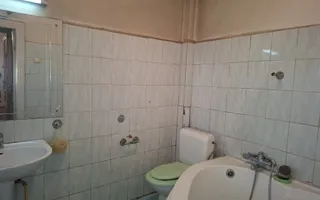 URGENT!, TEREN IN PROPRIETAE, RENOVATA IN 1996, NEGOCIABIL - Poză 14