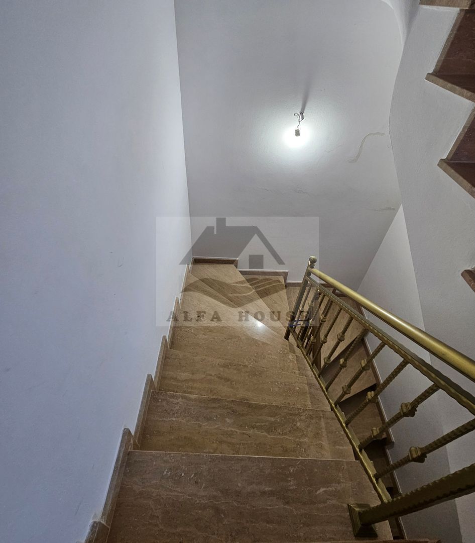 Casă individuala cu 5 camere, 270 mp, Tractorul - zona Coresi - Poză 28