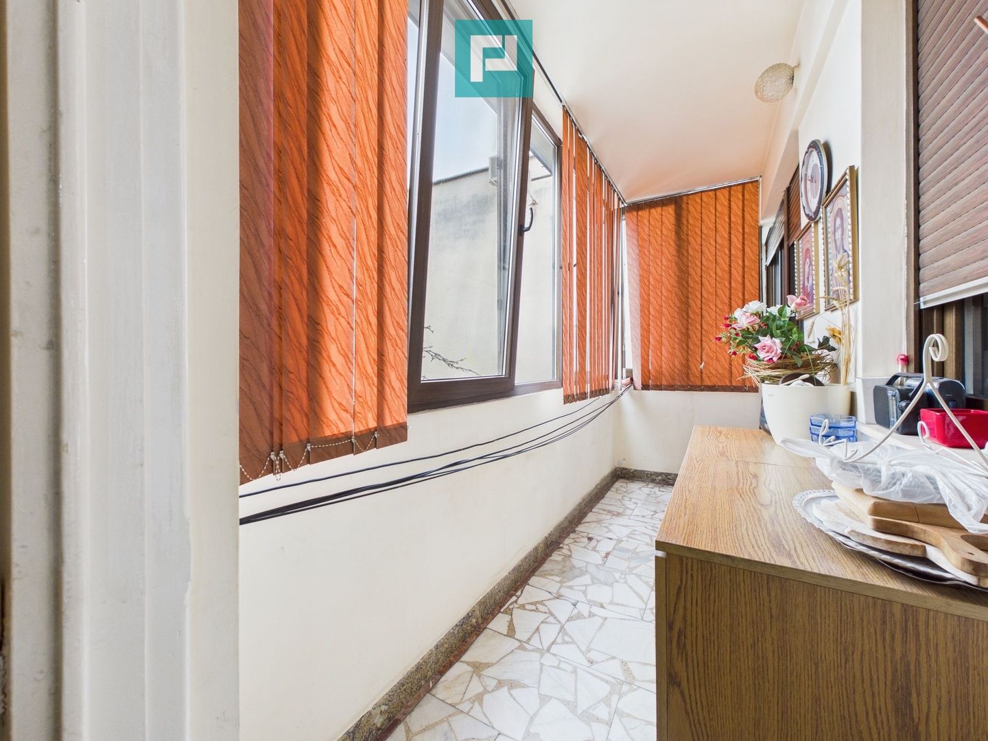 Apartament unic cu 4 camere în Centrul Aradului - Poză 8