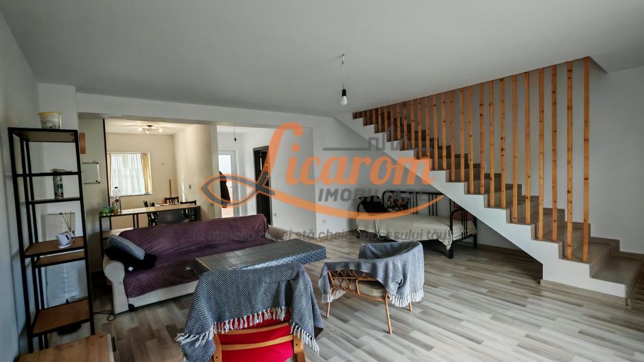 COMISION 0 . Vila LA CHEIE - IZVOR TARLUNGENI - P+E ,4 CAMERE. - Poză 9