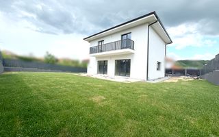Casa unifamiliala cu teren de 500 mp in zona centrala. - Poză 2