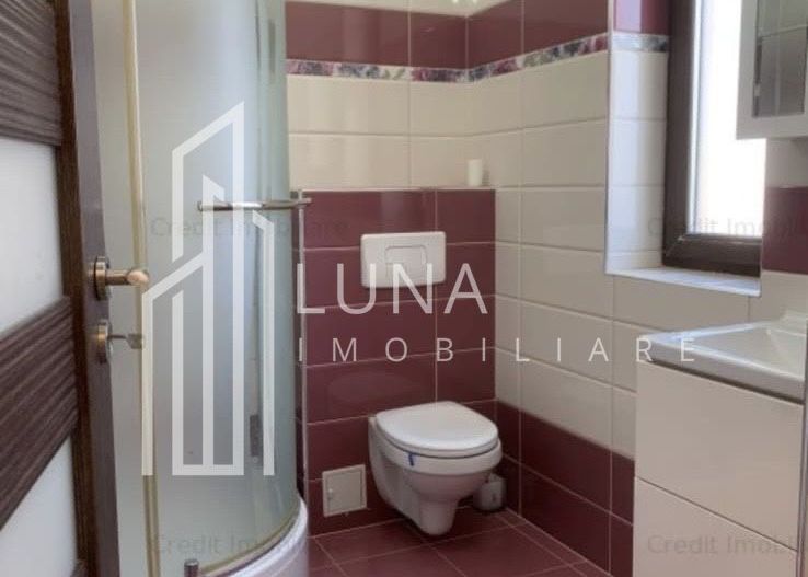 Inchiriez casă modernă în Ghimbav 2 nivele, curte proprie - Poză 5