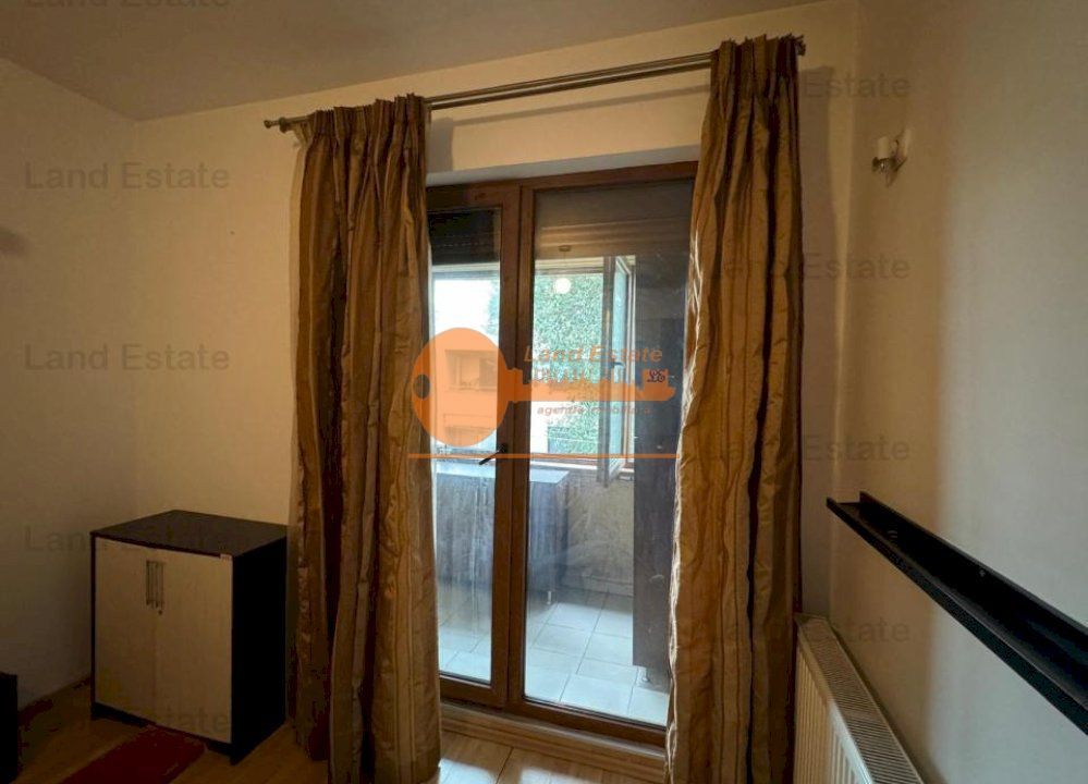 3 camere Ion Mihalache-Loc parcare ( 2008 ) - Poză 4