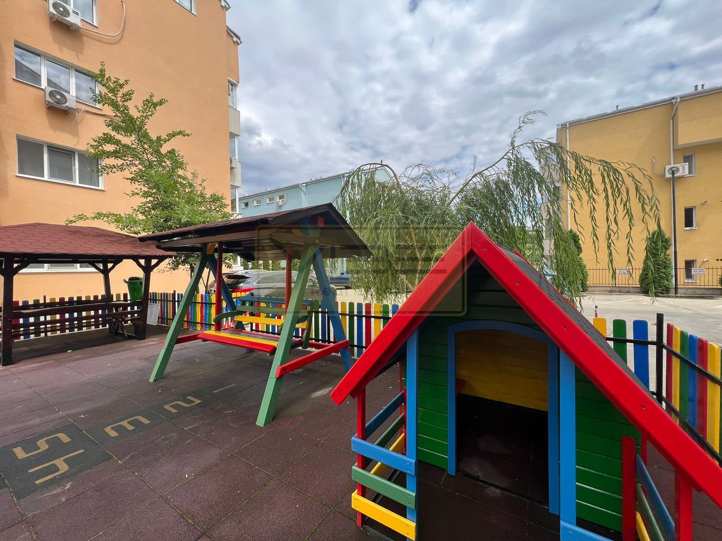 Apartament 1 camera+terasa Bucium - 10 min Family Market - Poză 25