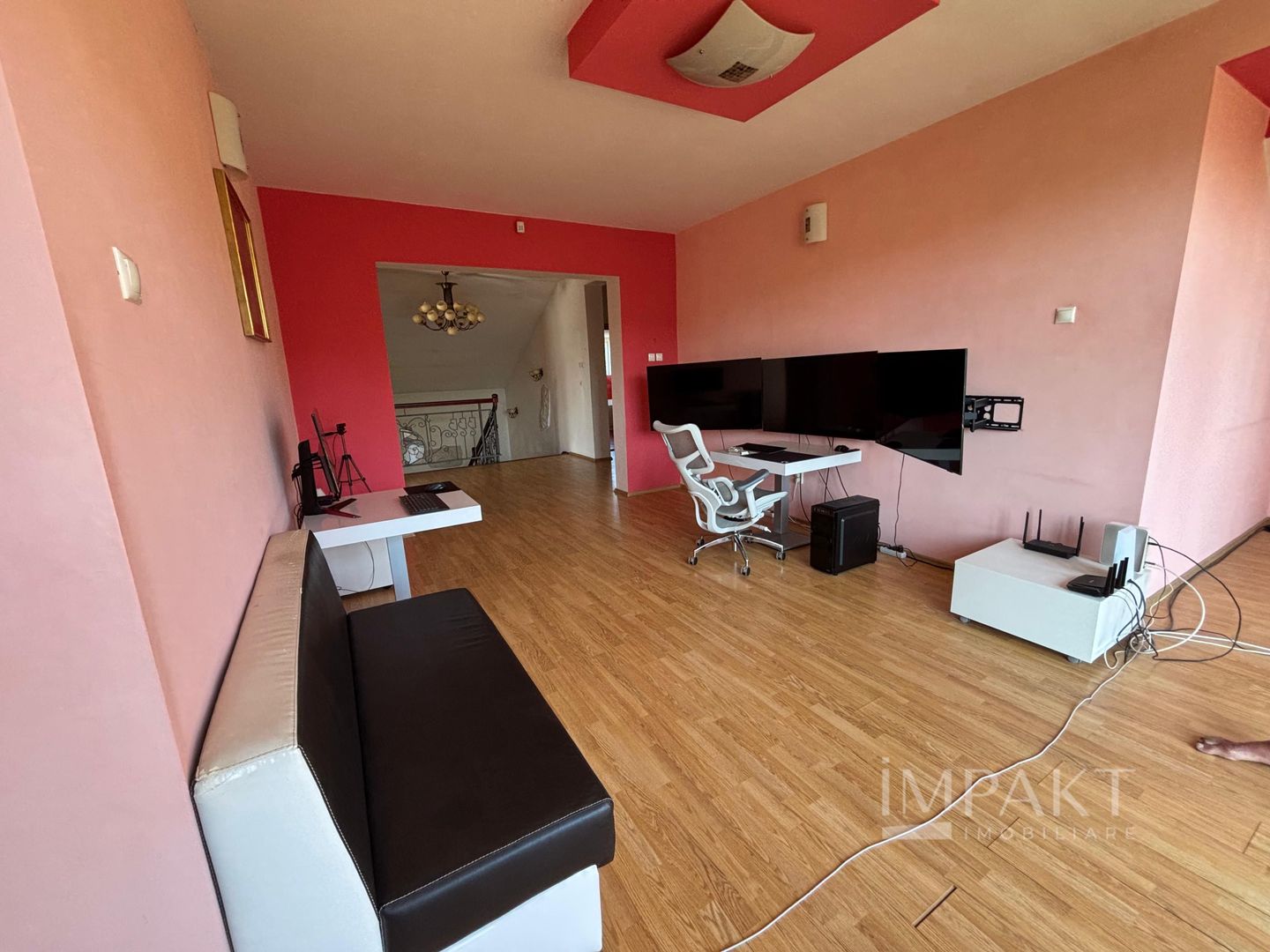 De închiriat casa Făget -teren 2400mp - Poză 10