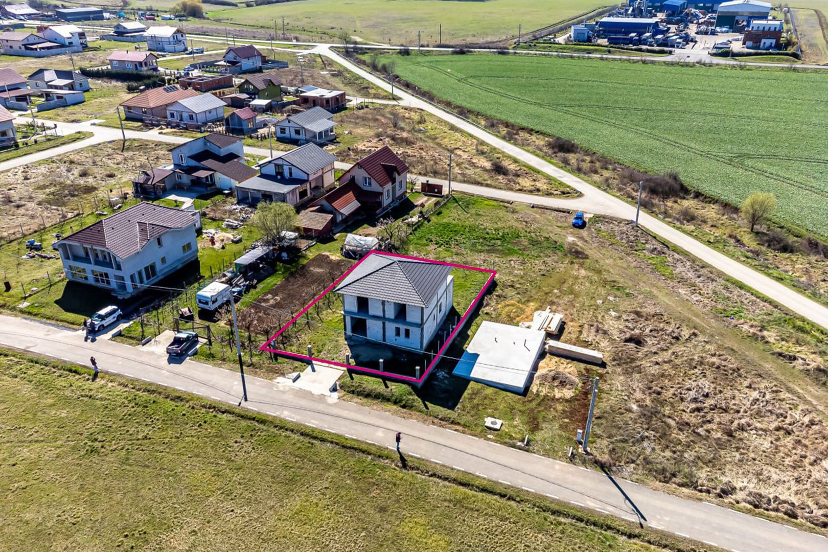 Casa Ta  – Într-un cartier nou, lângă natură în Frumușeni, Arad - Poză 2