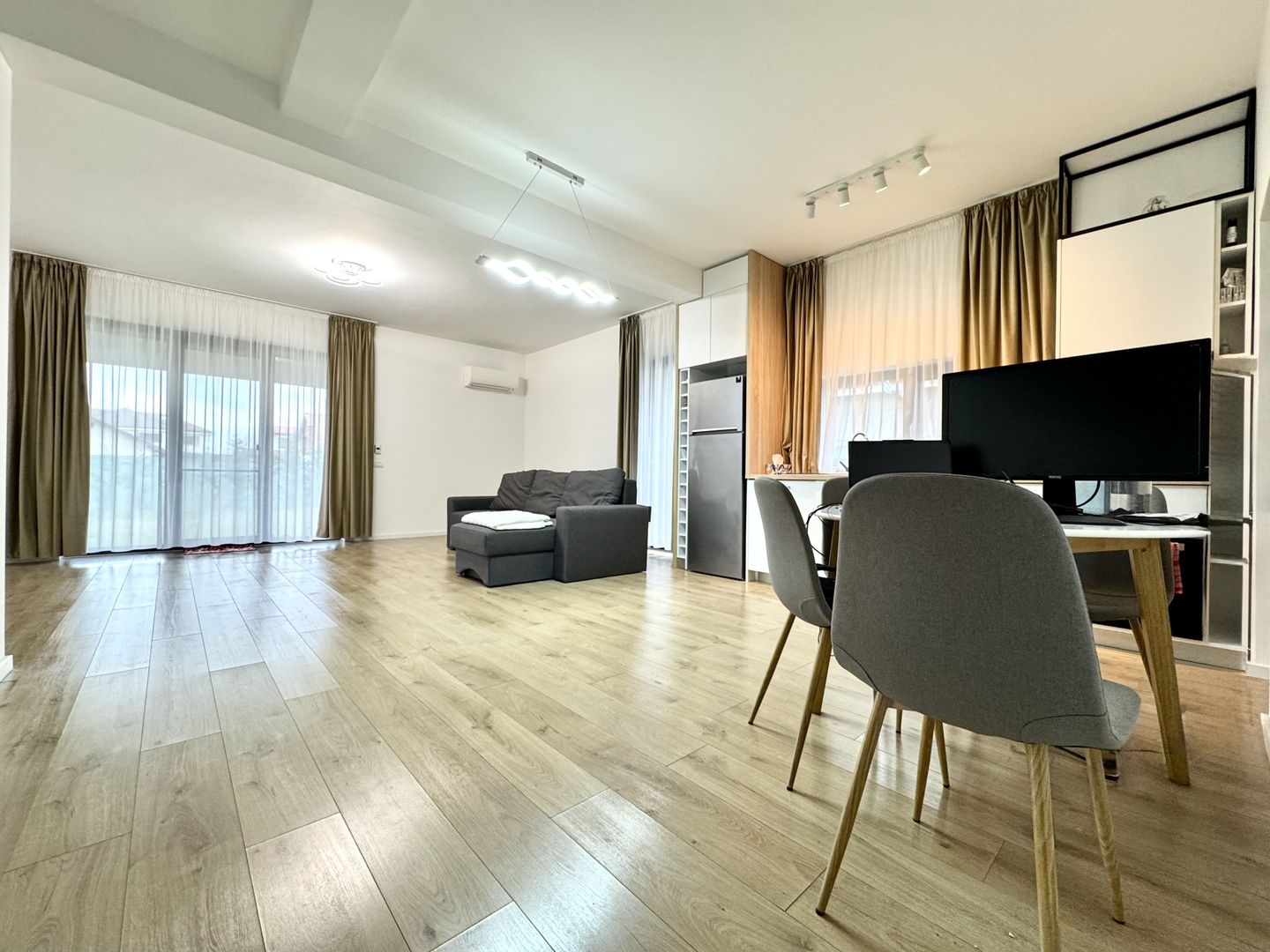 Un nou început: duplex modern si primitor,  P+E+M, in Dumbrăvița - Poză 2