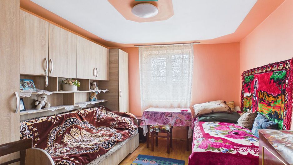 Casă cu 3 camere și teren de 1400 mp în Mișca - Poză 6