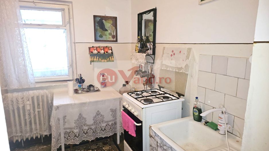 Vanzare - apartament cu 2 camere, Micro 20, J-uri - 51000 euro - Poză 6