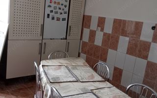 Apartament 4 camere - Poză 1