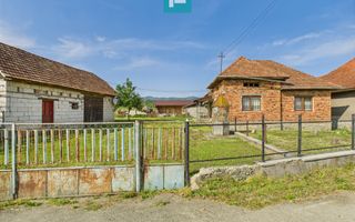 Casă cu teren de 4707 mp în Hălmăgel, județul Arad - Poză 30