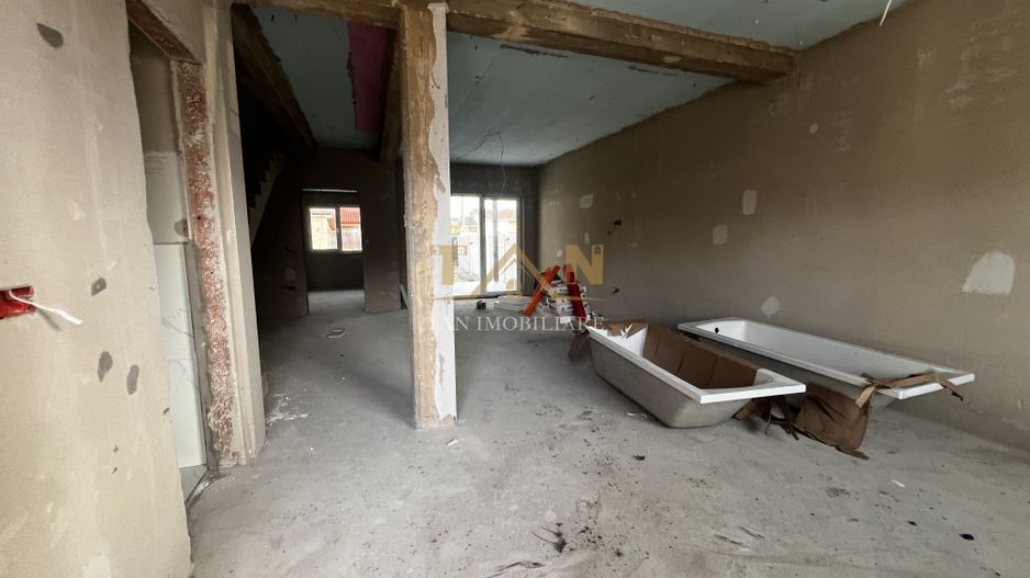 De Vânzare Duplex Mosnita Noua 4 Camere!!!!! - Poză 3