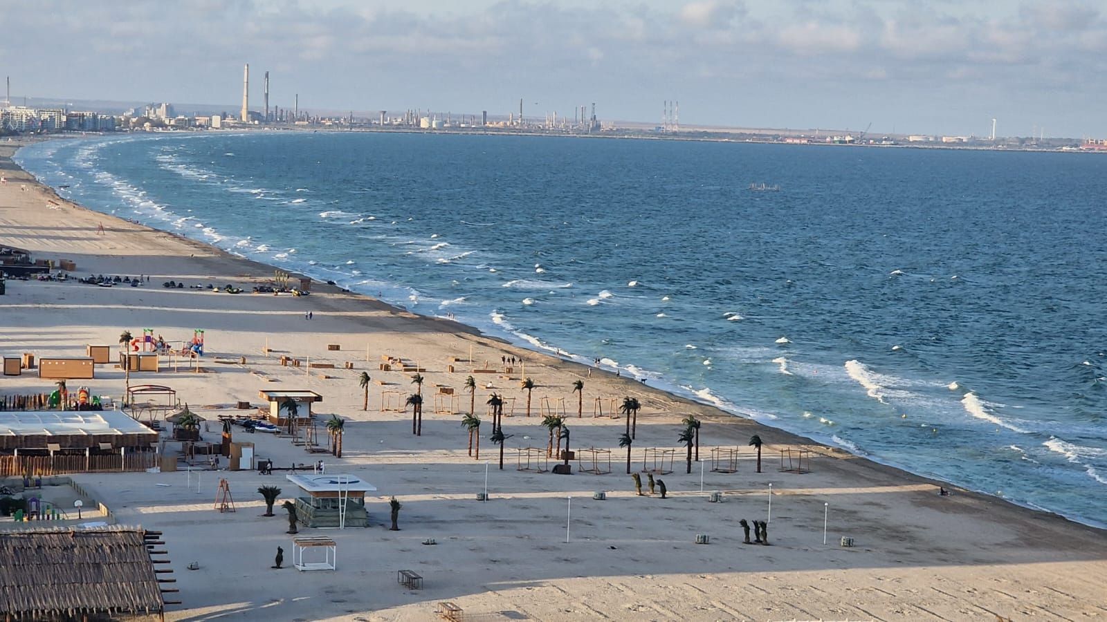 Apartament de 2 camere Marina Tower vedere la mare - Poză 3