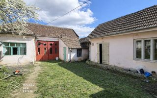 Casa cu doua corpuri de cladire, localitatea Chesint - Poză 5