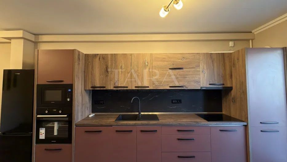 Apartament modern cu 3 camere și terasă – zona centrala, Eroilor. - Poză 1
