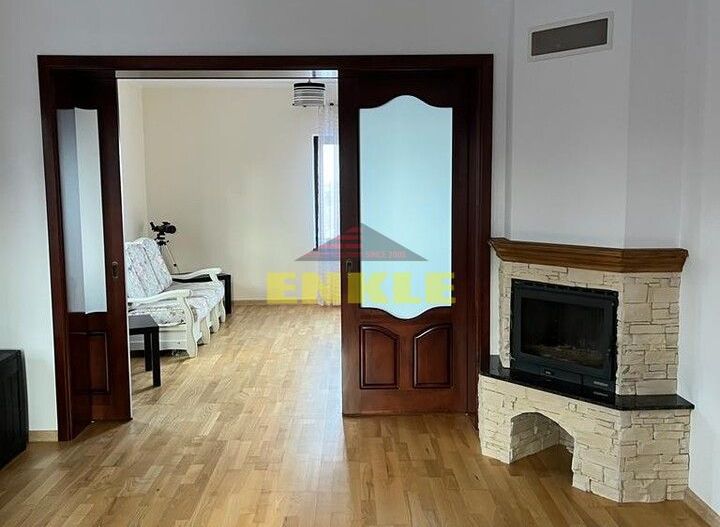 Casa , P+1+teren, 420 mp,situata in Broscauti ,pret 125000 Euro - Poză 7