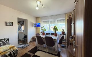 Apartament cu 2 camere de vanzare, zona Cuza Voda - Poză 1