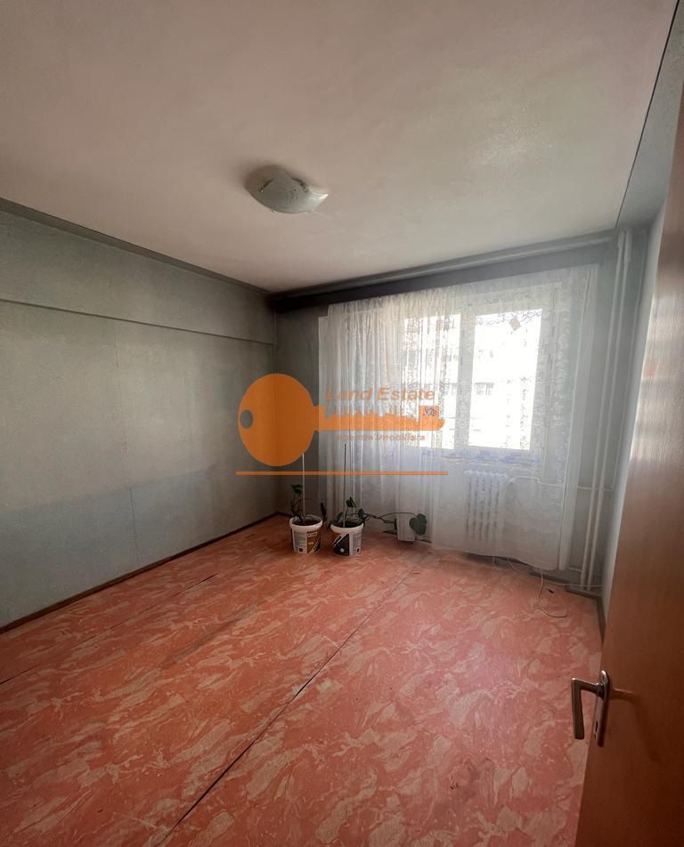 Apartament cu 3 camere in zona Doamna Ghica-Bloc Reabilitat - Poză 1