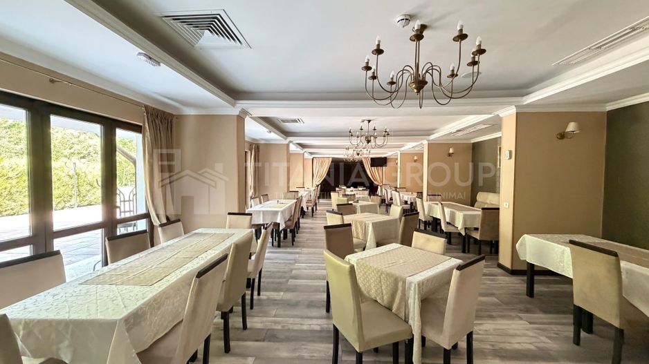 Hotel 4 stele, complet echipat, 85 camere, teren 5000 mp - Predeal - Poză 2