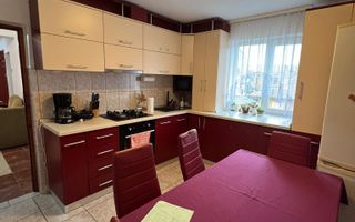 🏡 Apartament cu 3 camere  300 € / lună - Poză 10