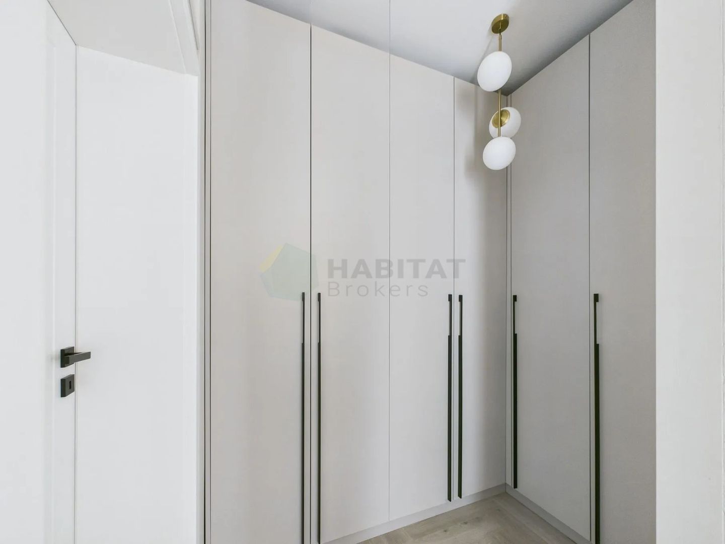 Locuinta complet amenajata | 5 camere| Otopeni - Poză 22