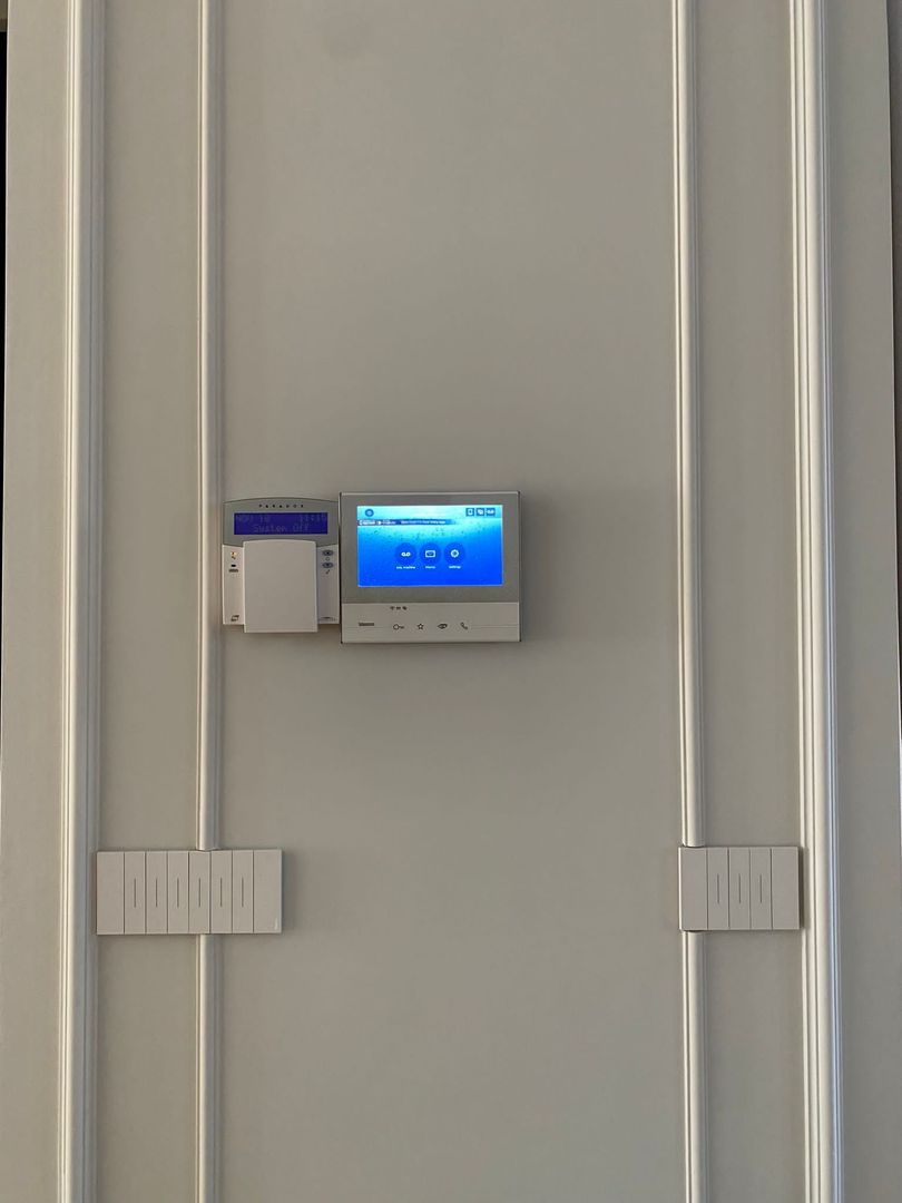 Vilă Modernă pe Două Niveluri în Floreasca- Arhitectură Contemporană și Eleganță - Poză 19