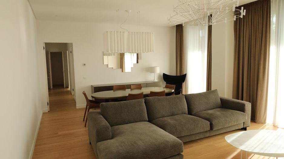 Rahmaninov Residence - Poză 8