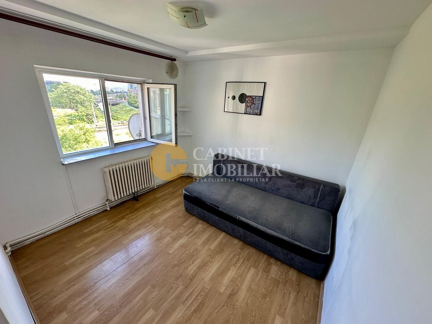 2 Camere Decomandat - Zona Alexandru Cel Bun - Bloc din 1983 - Poză 6