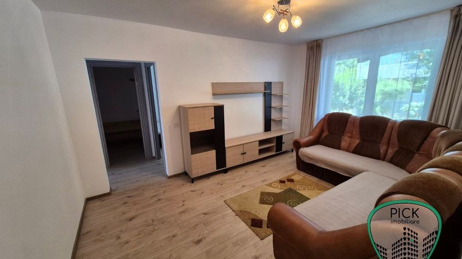 P 4252 - Apartament cu 3 camere în Târgu Mureș, Tudor, zona Pedagogic - Poză 2