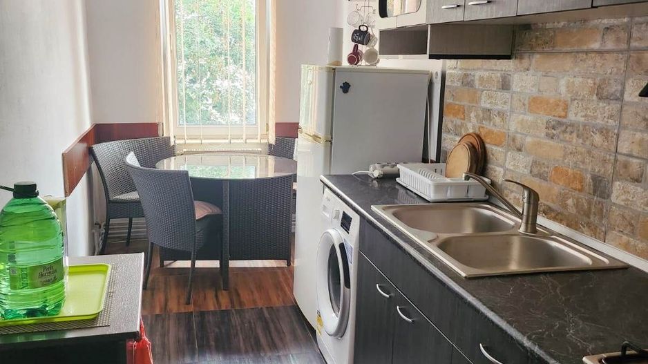 Apartament mobilat3 camere-Tractoru - Poză 1