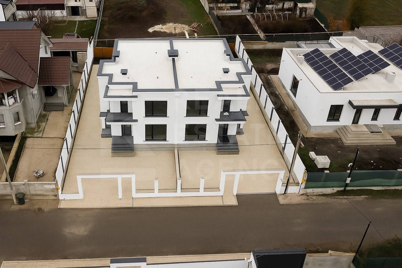 Vânzare, duplex, 3 nivele, str. Frasinilor, Ialoveni - Poză 1