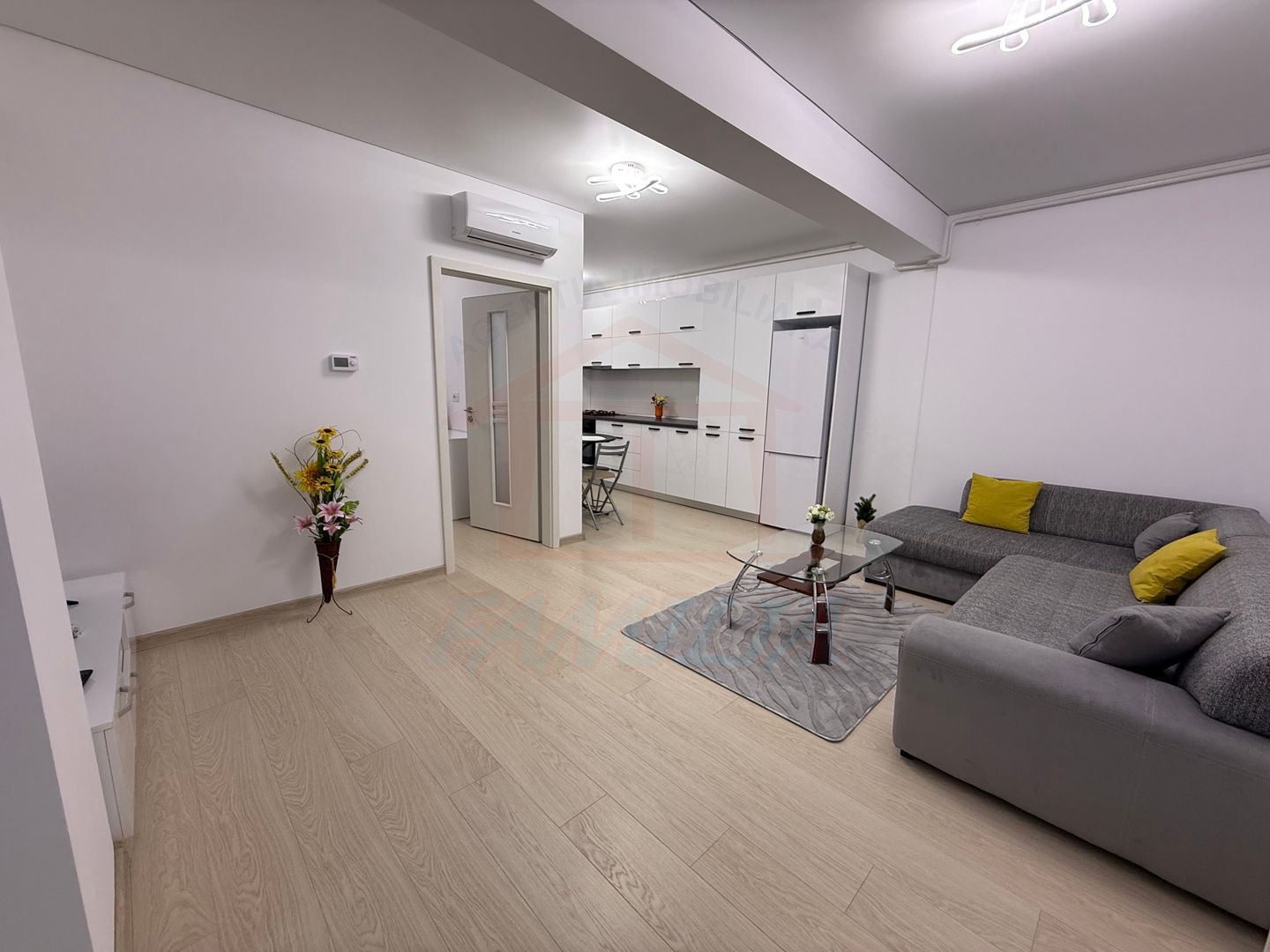 📍APARTAMENT 2 CAMERE, BLOC NOU, MICRO 17, 550 RON/LUNĂ - Poză 3