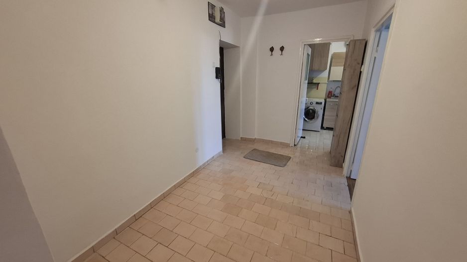 Apartament 2 Cam 9 mai zona Catedralei - Poză 9