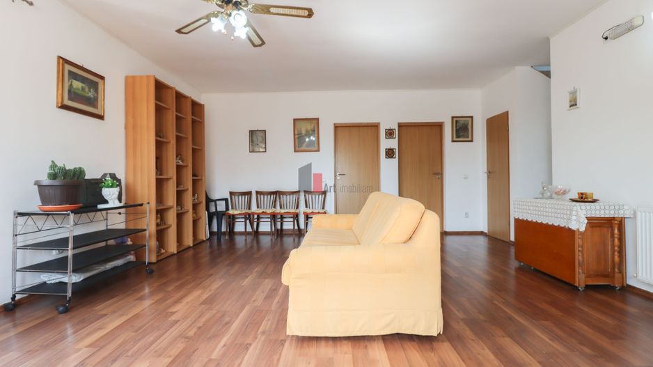 Vila "SEPHARA", teren 700 mp,  292 mp suprafata totala, NEGOCIABIL - Poză 7