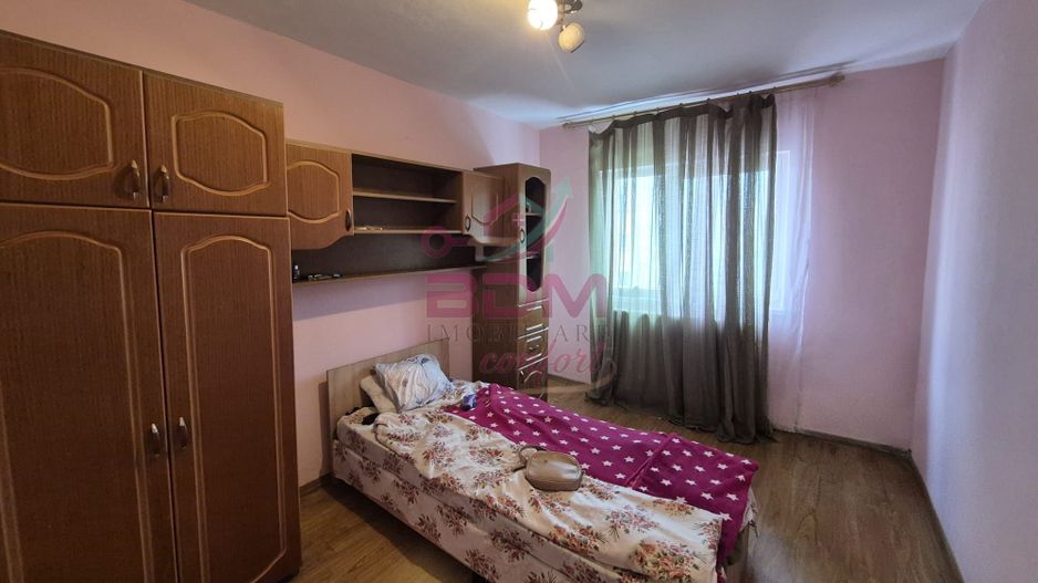 Apartament 3 camere | decomandat I etaj intermediar - Poză 3