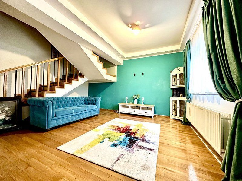 Casa la intrare în Ghiroda - Poză 2