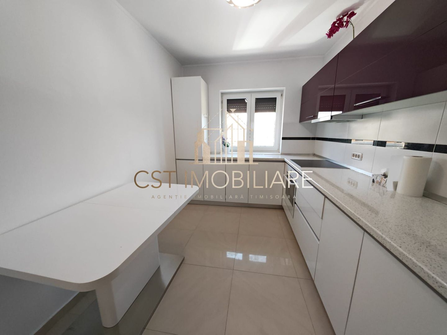 Apartament cu 2 camere / Etajul 1 / Decomandat - Poză 2
