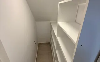 Dumbravita| casa pe două niveluri| 3 camere-2 dormitoare| 2 bai| parcare - Poză 22
