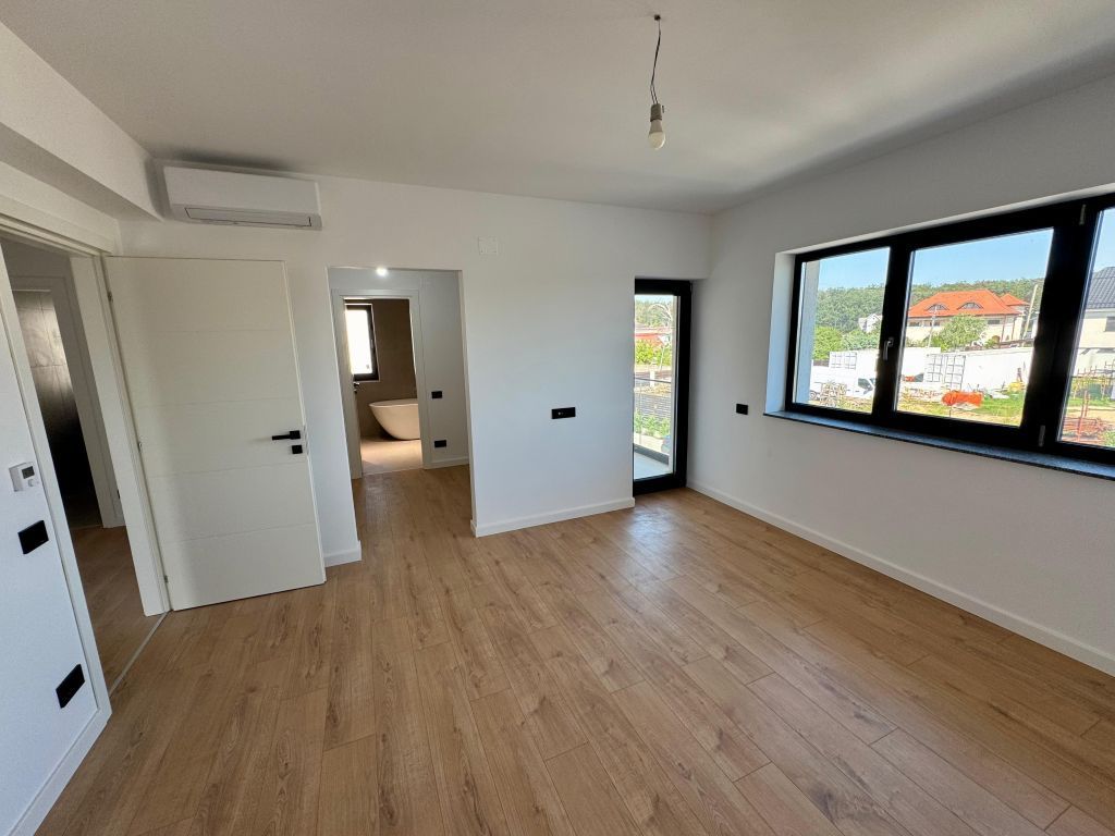 Vanzare vila cu 5 camere | Mogosoaia | Zona linistita - Poză 8