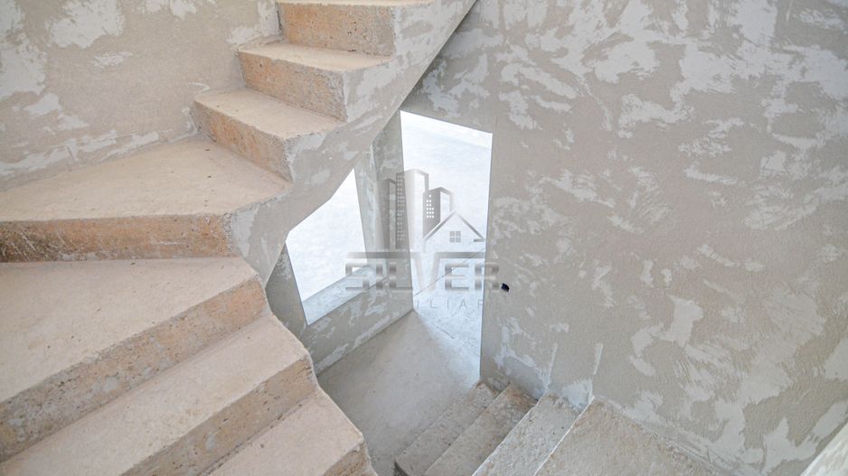 Casa de tip Duplex cu demisol si terasa - Poză 8