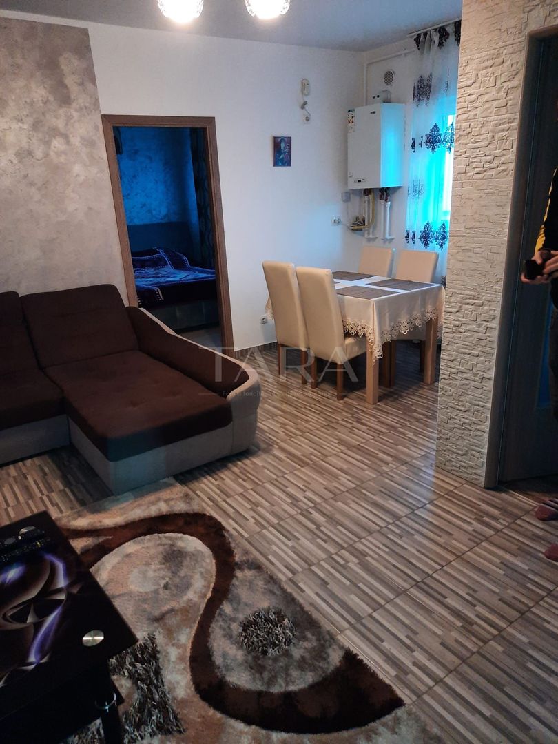 Apartament cu 2 camere de vânzare - Poză 3