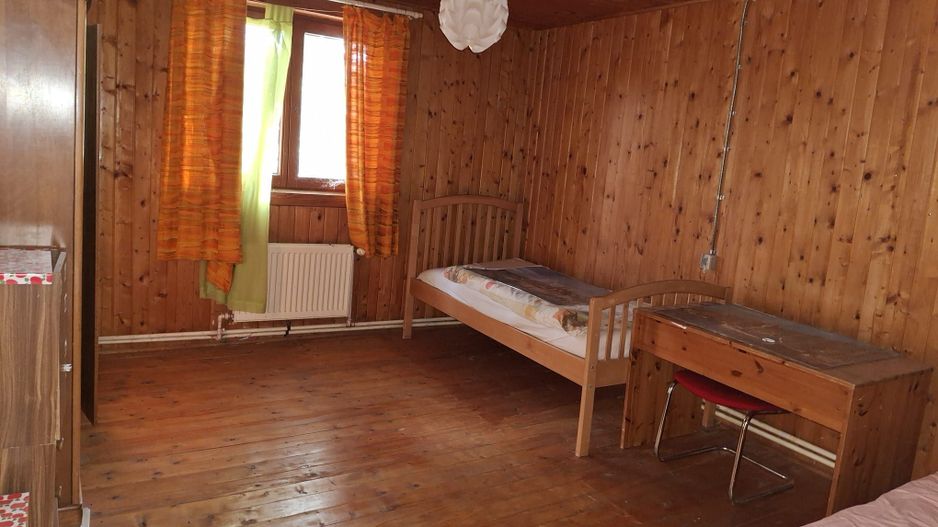 Casa cu 15 camere de vanzare in Bazna, Sibiu ( azil, pensiune) - Poză 19