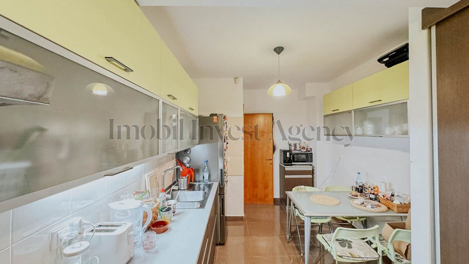 Vila cu 4 camere in Pipera in complex securizat - Poză 14